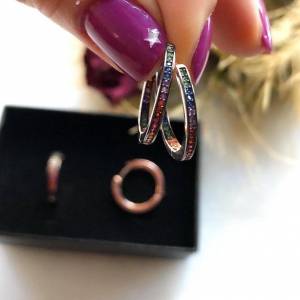 İçi Dışı Taşlı Rainbow Küpe (1,8 cm. Çap)
